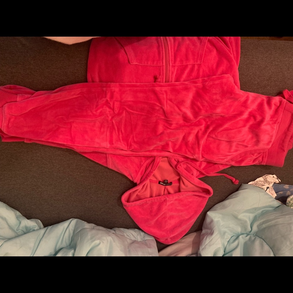 Original Velour set from FashionNova